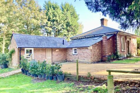 3 bedroom country house for sale