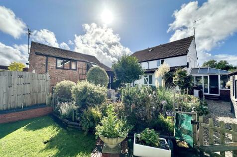 Hucclecote Road, Hucclecote GL3 5 bed detached house for sale