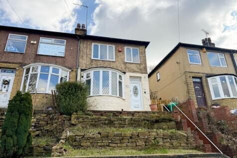 Cross Lane, Huddersfield, HD4 2 bed semi