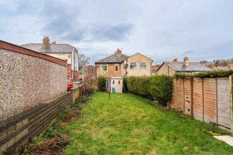 Alder Street, Huddersfield, HD2 3 bed semi