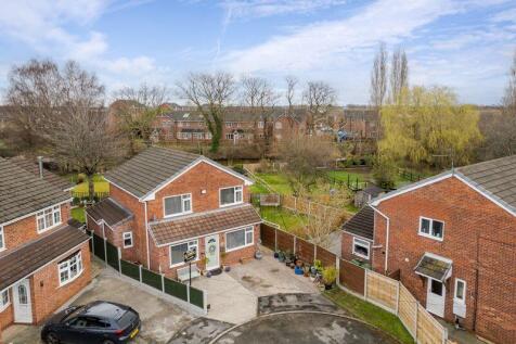 Wentworth Close, Rudheath, CW9 7EE 3 bed detached house for sale