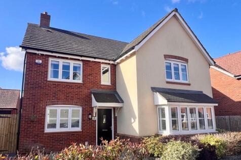 5 bedroom detached house for sale