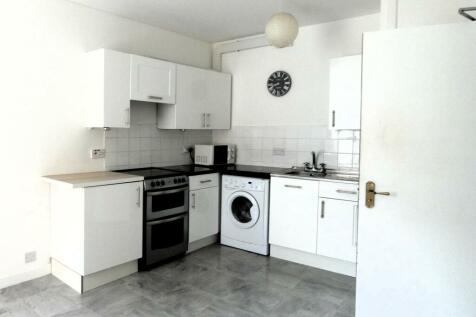 3 bedroom flat for sale