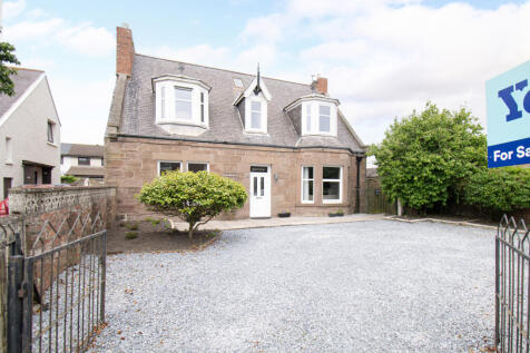 6 bedroom detached house for sale