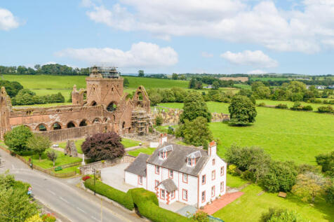 7 bedroom detached house for sale