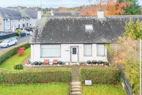 2 bedroom semi-detached bungalow for sale