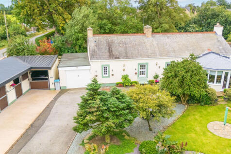 3 bedroom cottage for sale