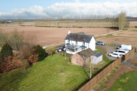 3 bedroom farm house for sale