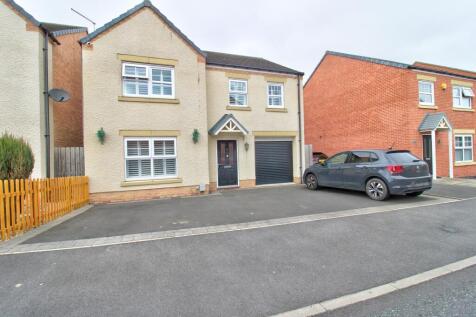 4 bedroom detached house for sale