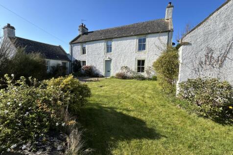 6 bedroom farm house for sale
