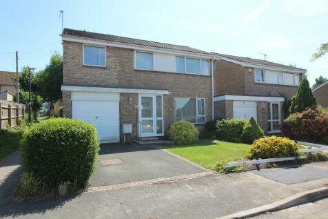 4 bedroom link detached house for sale