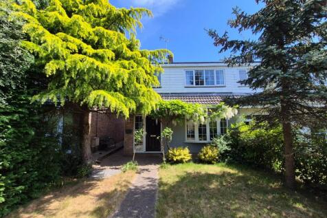 Dunster Gardens, Nailsea, North... 3 bed semi