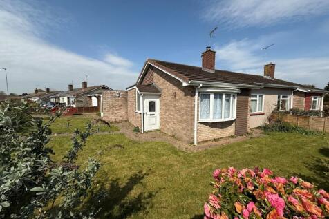 Ashton Crescent, Nailsea, Bristol... 2 bed bungalow for sale