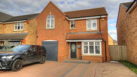 4 bedroom detached house for sale