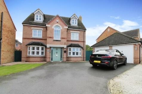 5 bedroom detached house for sale