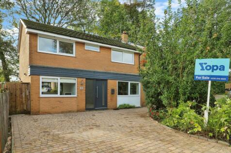 4 bedroom detached house for sale