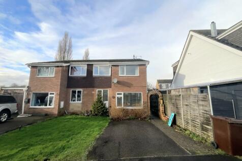 3 bedroom semi-detached house for sale