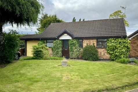 2 bedroom detached bungalow for sale