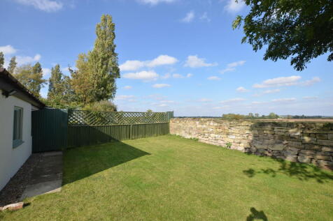 3 bedroom cottage for sale