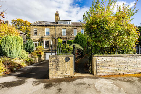 5 bedroom terraced house for sale