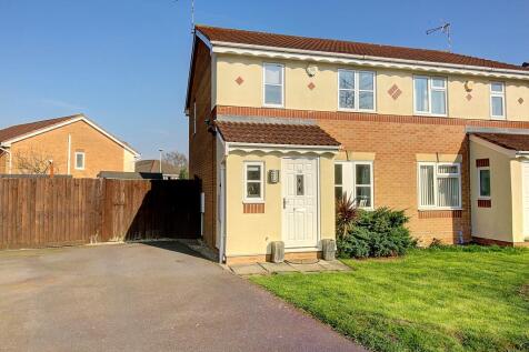 3 bedroom semi-detached house for sale