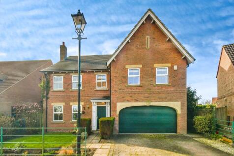 6 bedroom detached house for sale