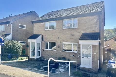 2 bedroom semi-detached house for sale