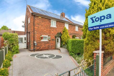 4 bedroom semi-detached house for sale