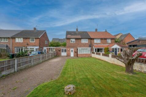 3 bedroom semi-detached house for sale