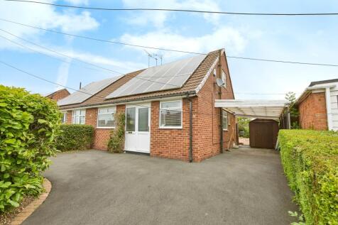 2 bedroom semi-detached bungalow for sale