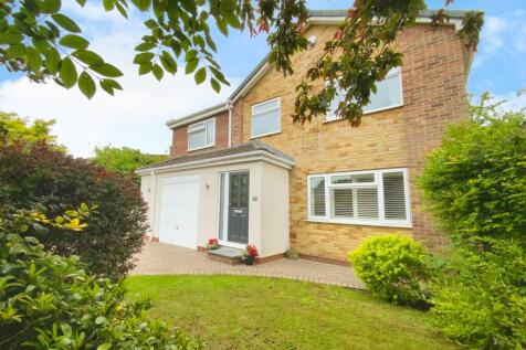 4 bedroom detached house for sale