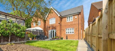 4 bedroom detached house for sale