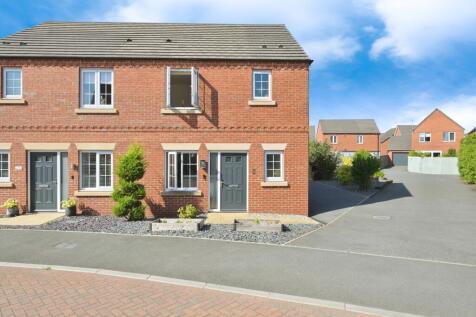 3 bedroom semi-detached house for sale