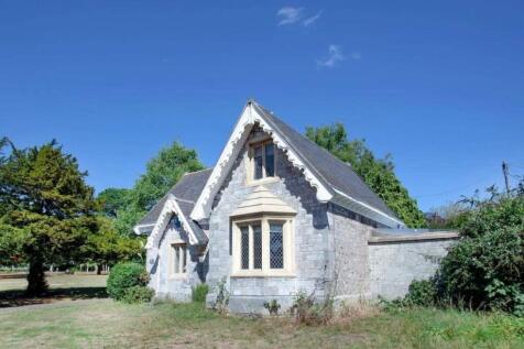 2 bedroom detached house for sale