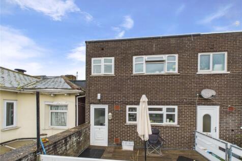 2 bedroom maisonette for sale