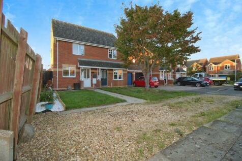 2 bedroom semi-detached house for sale