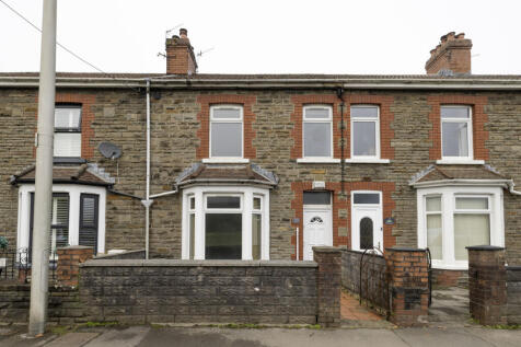 Oxford Street, CF15 3 bed terraced house for sale