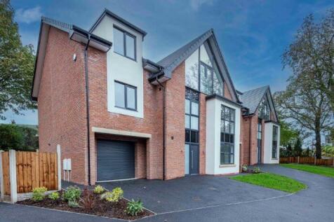 6 bedroom detached house for sale