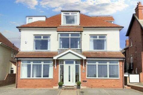 9 bedroom detached house for sale