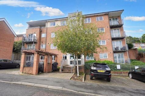 St. Hughs Avenue, High Wycombe HP13 1 bed apartment for sale