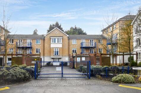 West End Road, High Wycombe HP11 2 bed apartment for sale