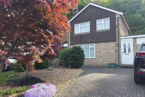 Bay Tree Close, High Wycombe HP11 3 bed detached house for sale