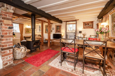 2 bedroom cottage for sale