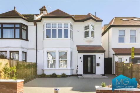 5 bedroom semi-detached house for sale