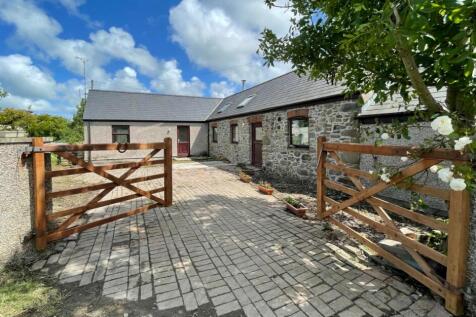 Llantrisant, Holyhead, Isle of... 3 bed bungalow for sale