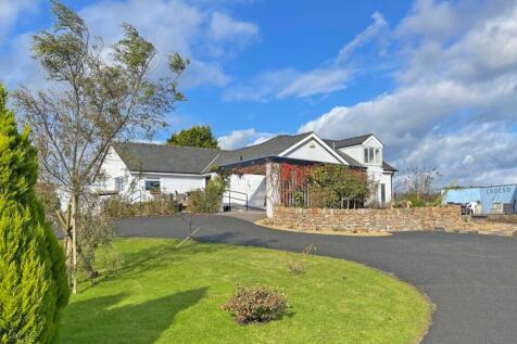 4 bedroom bungalow for sale