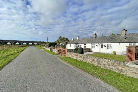 Viaduct Terrace, Trefdraeth... 2 bed bungalow for sale