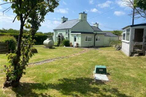 Llanfachraeth, Holyhead, Isle of... 4 bed detached house for sale