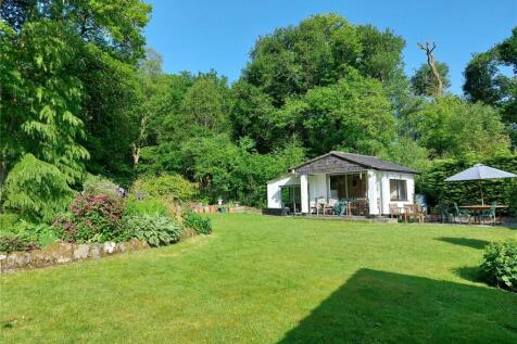 Coed Y Glyn, Llanberis, Caernarfon... 4 bed link detached house for sale