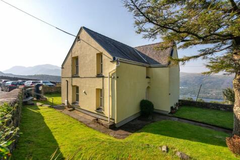 Fachwen, Caernarfon, Gwynedd, LL55 3 bed detached house for sale